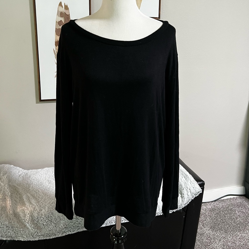 Zyia Black Long Sleeve Sweater